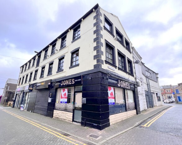 St. James's Row, Burnley for lease - Primary Photo - Image 1 of 1