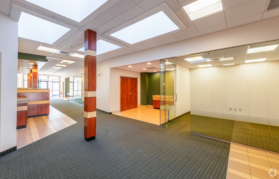 9891001 Watertown St, Newton, MA 02465 Office for Lease