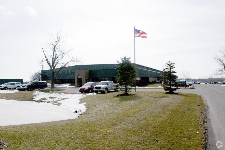 11430 James St, Holland, MI for lease - Primary Photo - Image 1 of 3