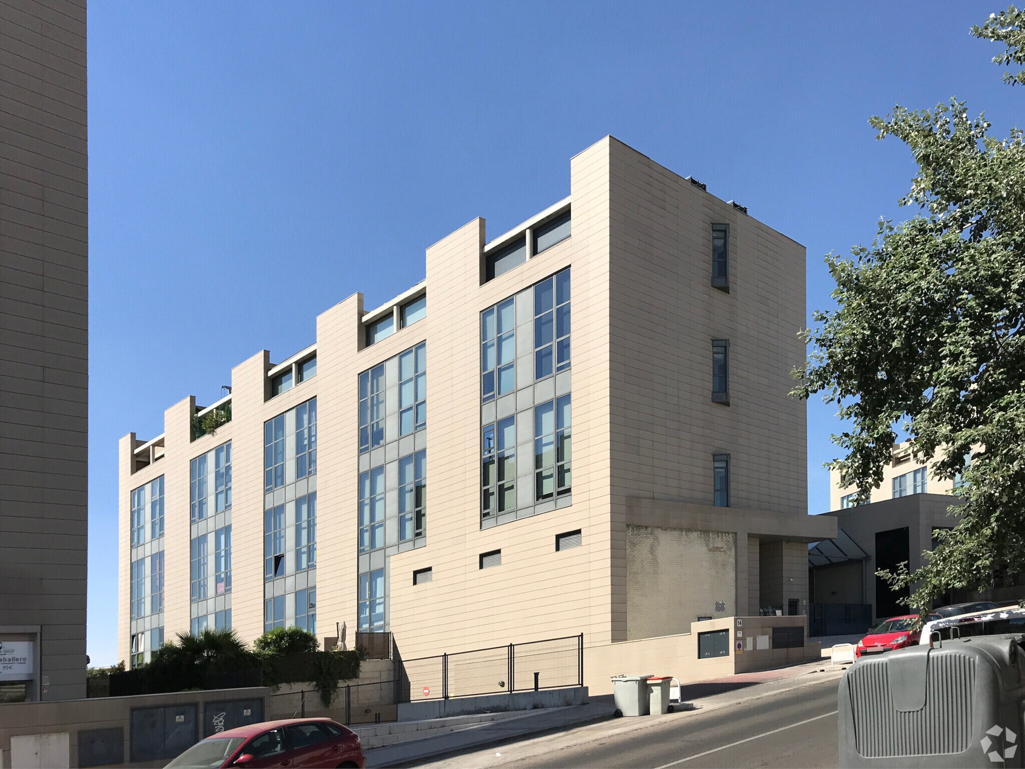 Calle Manuel Pombo Angulo, 16, Madrid, Madrid for sale Building Photo- Image 1 of 1