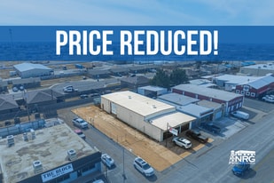 Office/Warehouse w/3-Ph Power & City Utility - Warehouse