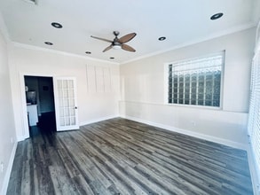 232 4th St N, Saint Petersburg, FL for lease Interior Photo- Image 1 of 1