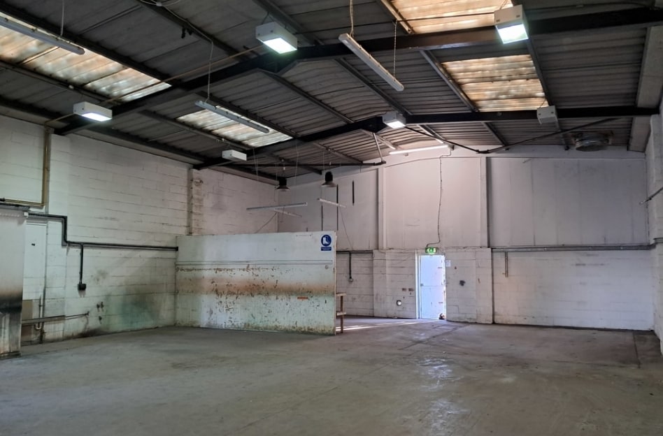 Kiln Ln, Epsom for lease Interior Photo- Image 1 of 1