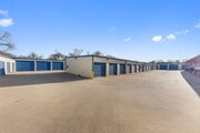 Lakeside Storage - Self Storage Facility