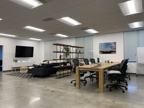 550 S California Ave, Palo Alto, CA for lease Interior Photo- Image 2 of 8