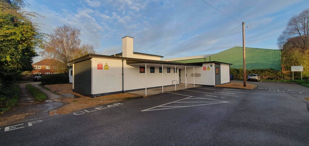 Almond Rd, St Neots for sale - Building Photo - Image 1 of 1
