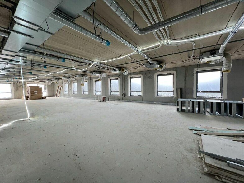 Office in Strasbourg for lease - Building Photo - Image 2 of 11