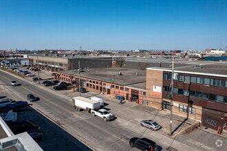 5579-5581 Rue Paré, Mt Royal, QC - AERIAL  map view