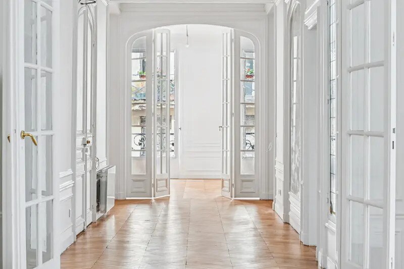 Office in Paris for lease Building Photo- Image 1 of 14