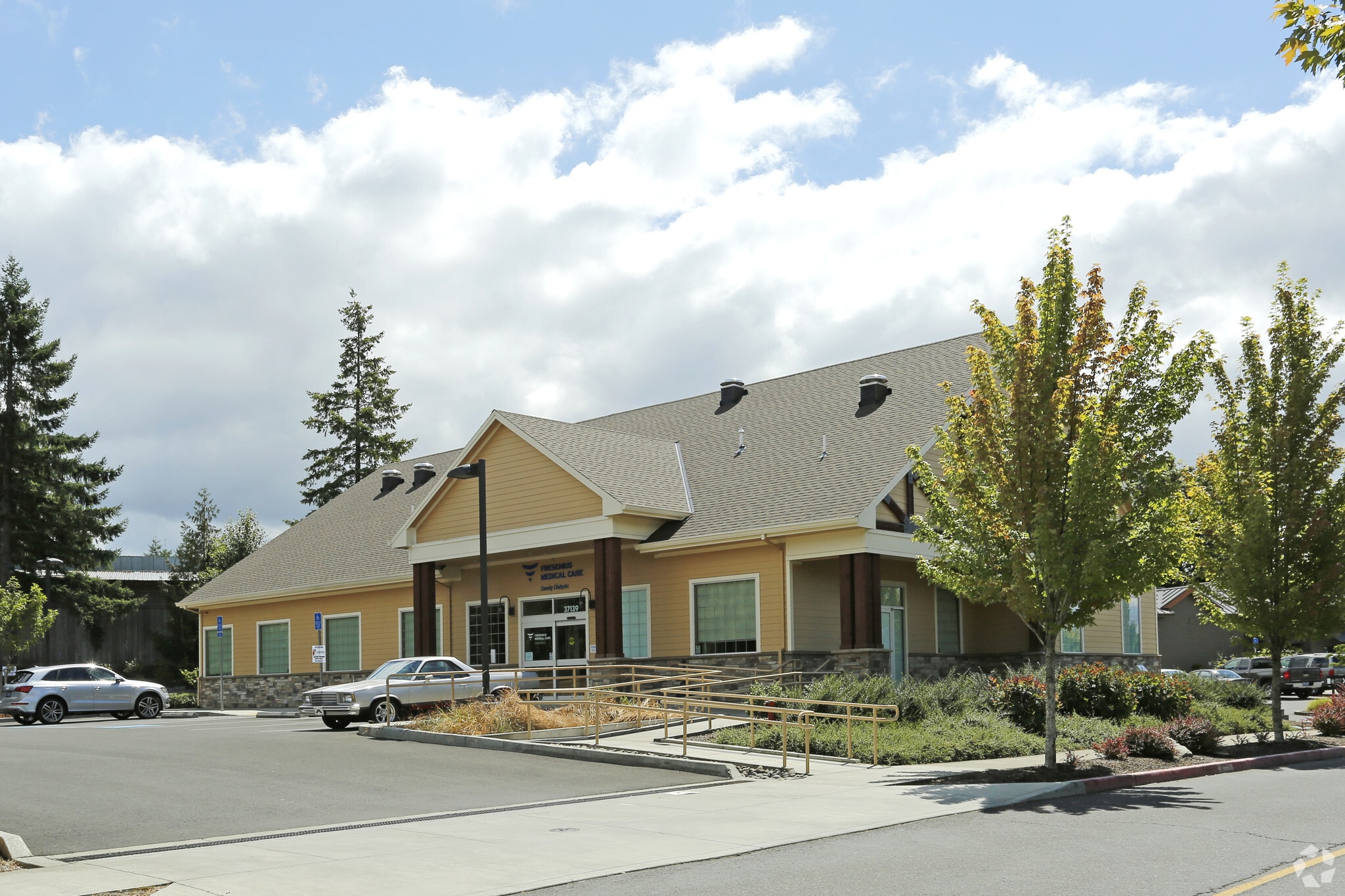 37139 Us-26 Hwy, Sandy, OR for sale Primary Photo- Image 1 of 4