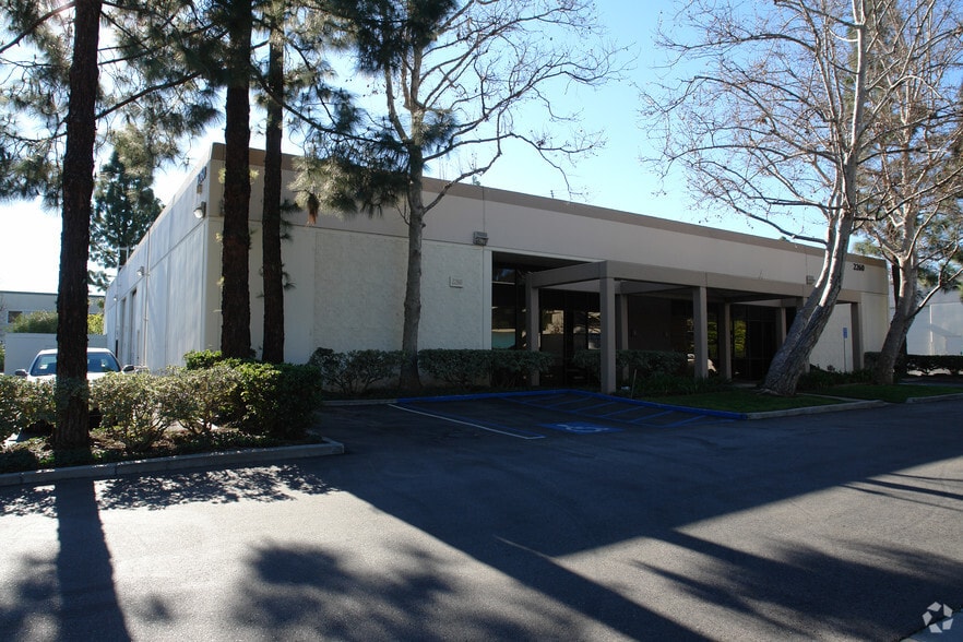 2248-2282 Townsgate Rd, Westlake Village, CA for lease - Building Photo - Image 3 of 3