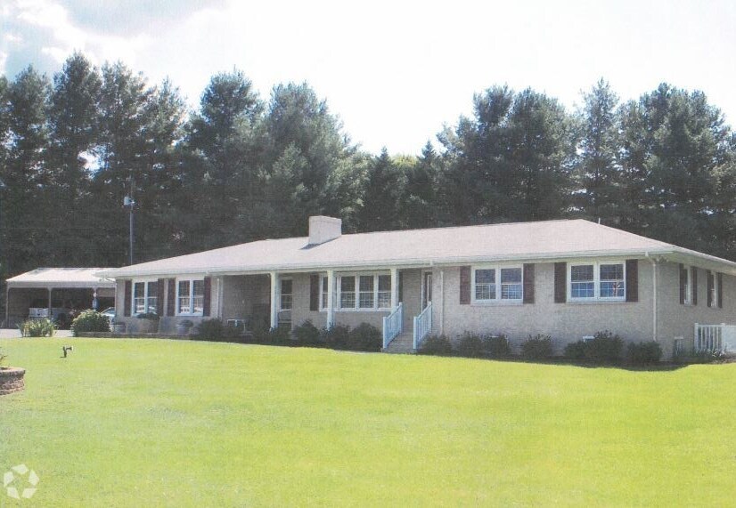 1395 Stony Point Rd, Charlottesville, VA 22911