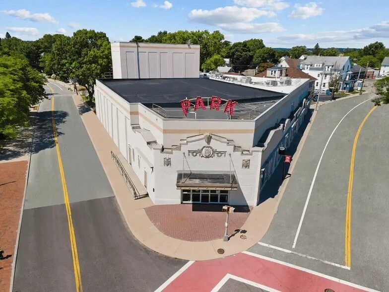 848 Park Ave, Cranston, RI for sale - Building Photo - Image 1 of 1