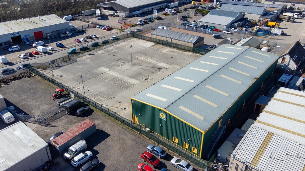 12 Chanonry Rd S, Elgin for lease - Building Photo - Image 2 of 11