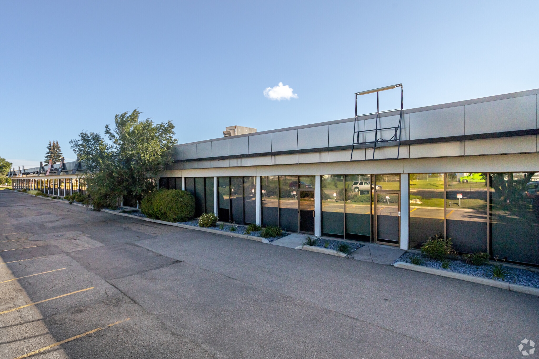 4435-4465 99 St NW, Edmonton, AB for sale Primary Photo- Image 1 of 1