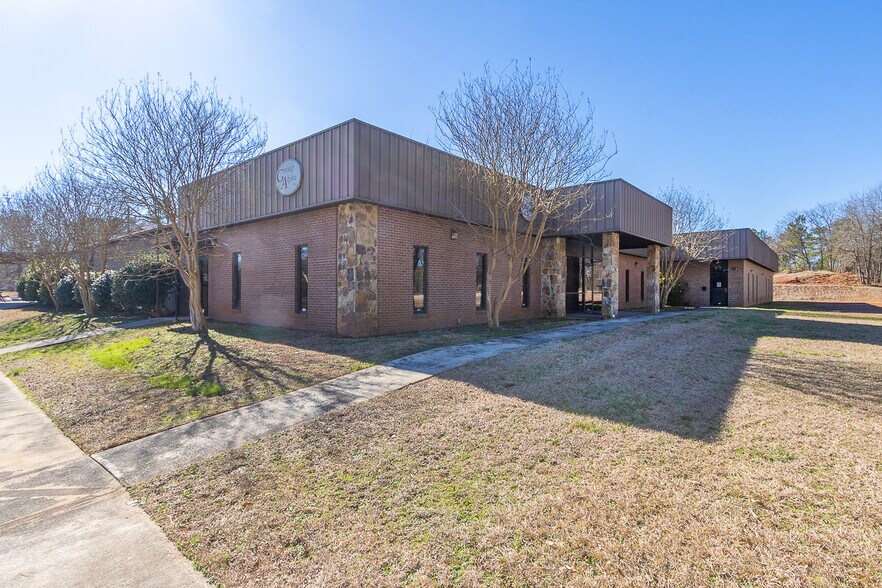 235 Camson Rd, Anderson, SC for sale - Building Photo - Image 1 of 1