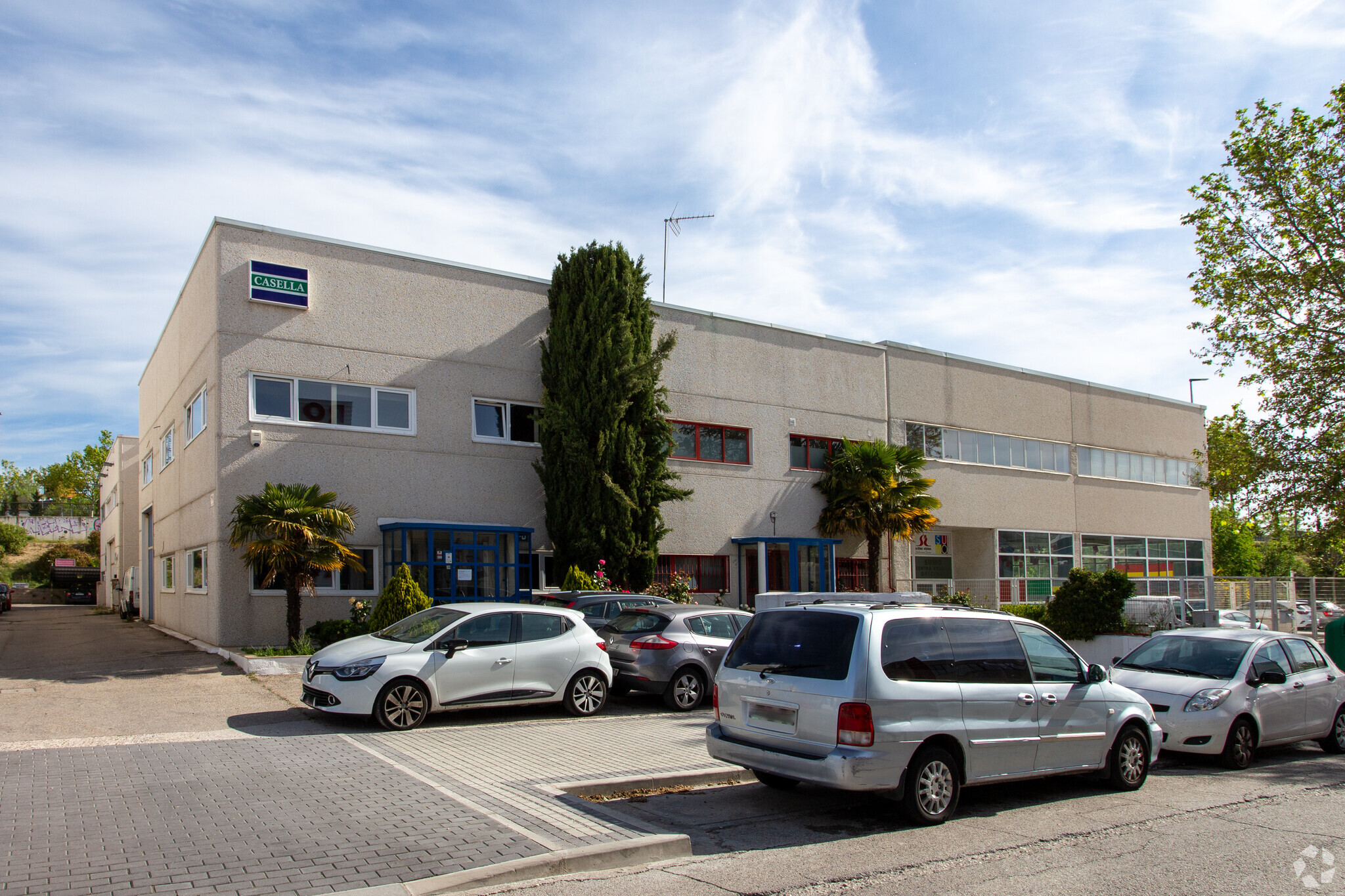 Industrial in Las Rozas de Madrid, Madrid for sale Primary Photo- Image 1 of 2