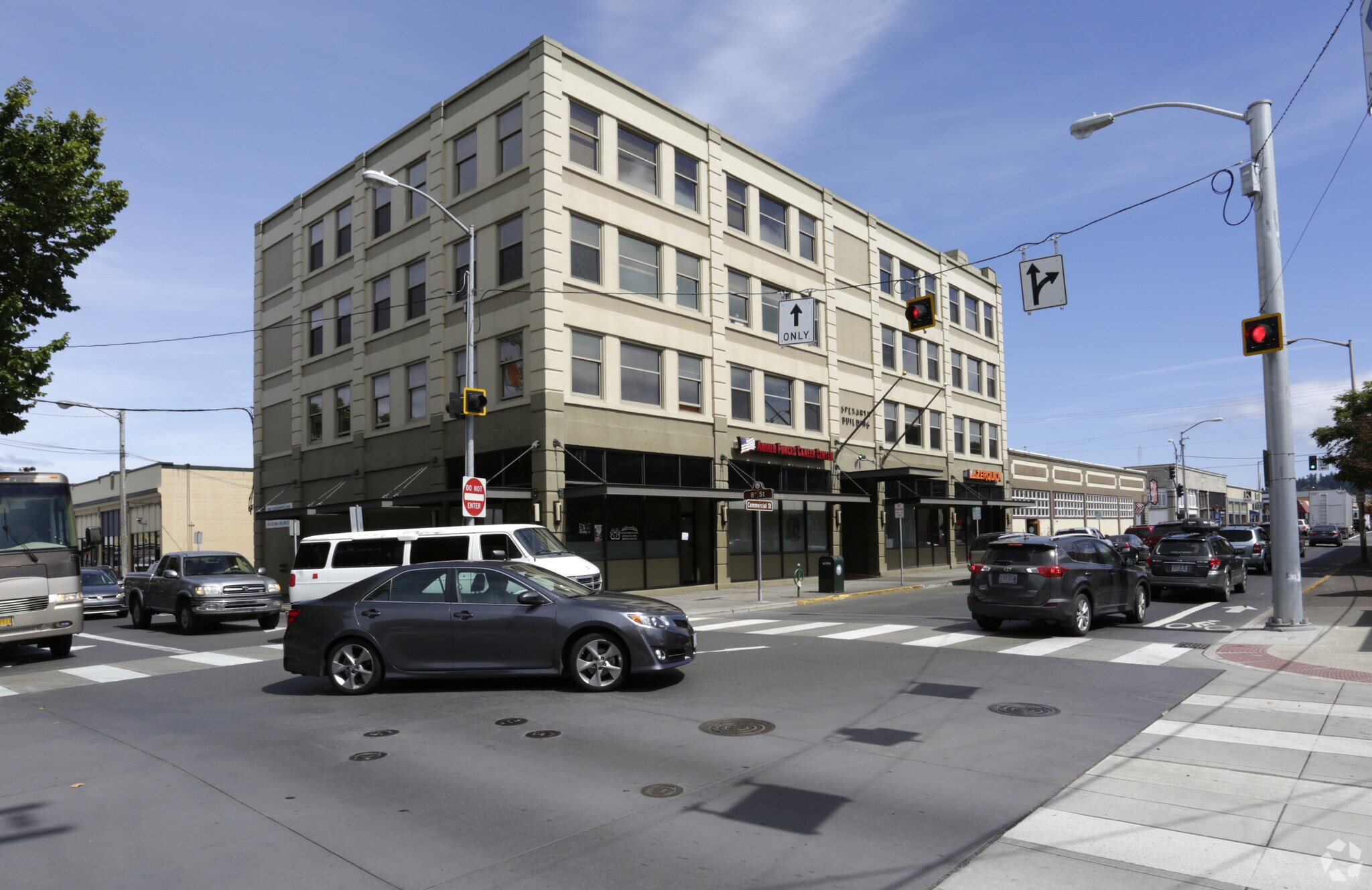 818 Commercial St, Astoria, OR for lease Primary Photo- Image 1 of 6