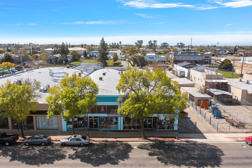 126 W Main St, Merced, CA for sale - Building Photo - Image 1 of 1