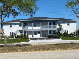 319 Nicholas Pky W, Cape Coral FL - Mobile Home or RV Park