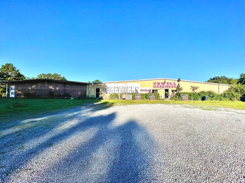 278 Broad St S, Fyffe, AL 35971