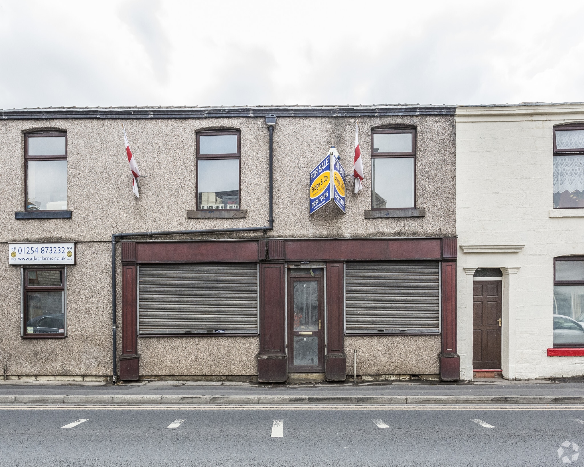 8-10 Blackburn Rd, Darwen for sale Primary Photo- Image 1 of 1