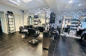 125 High St, Tipton for lease Interior Photo- Image 1 of 3