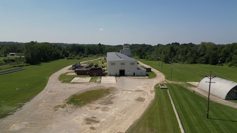 2210 Manchester Rd, Erie, PA 16506 44,030+ SF HighBay Industrial