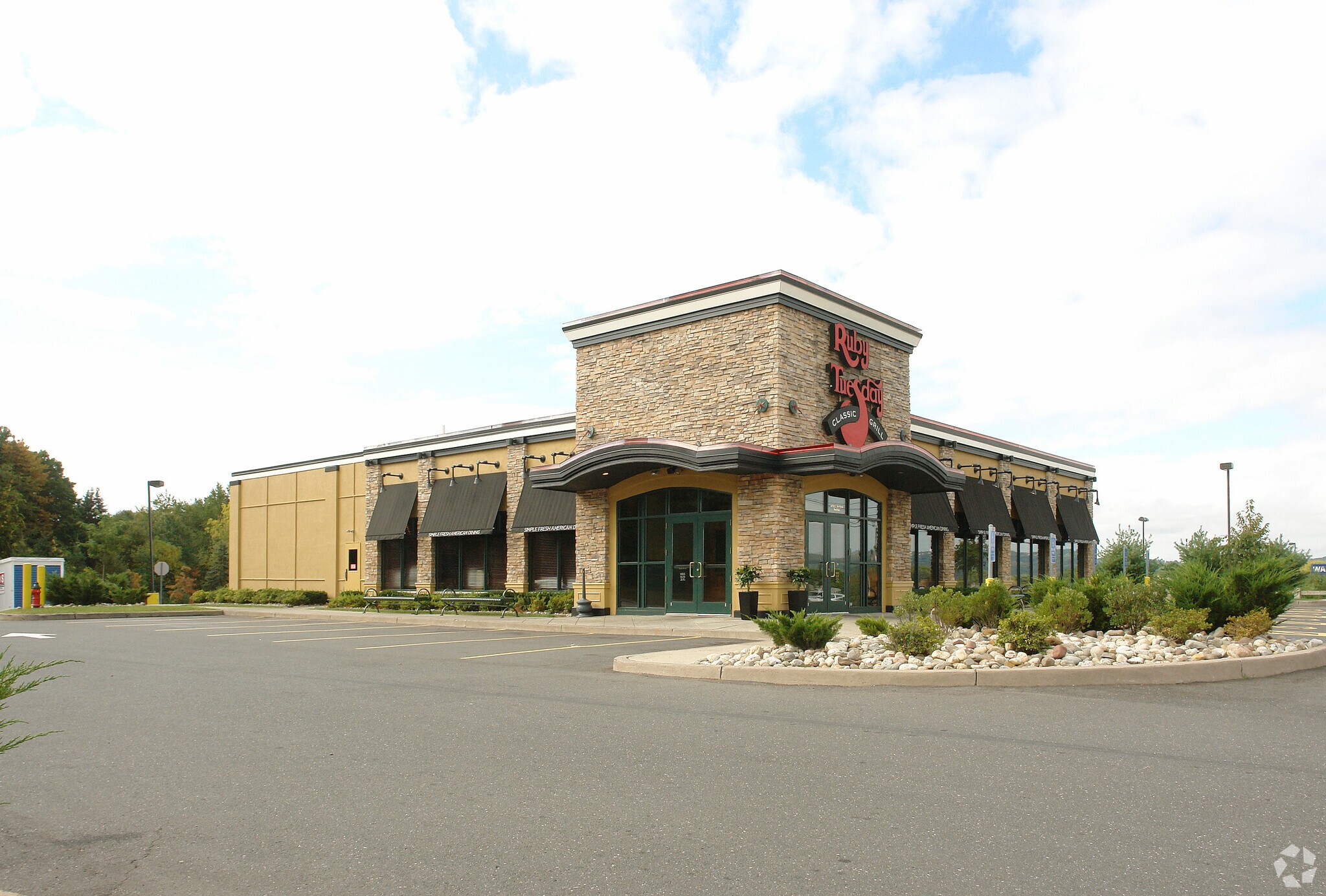 1444 Farmington Ave, Bristol, CT for sale Primary Photo- Image 1 of 1