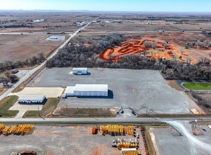 2003 S Merritt Rd, Elk City, OK for lease - Building Photo - Image 3 of 17