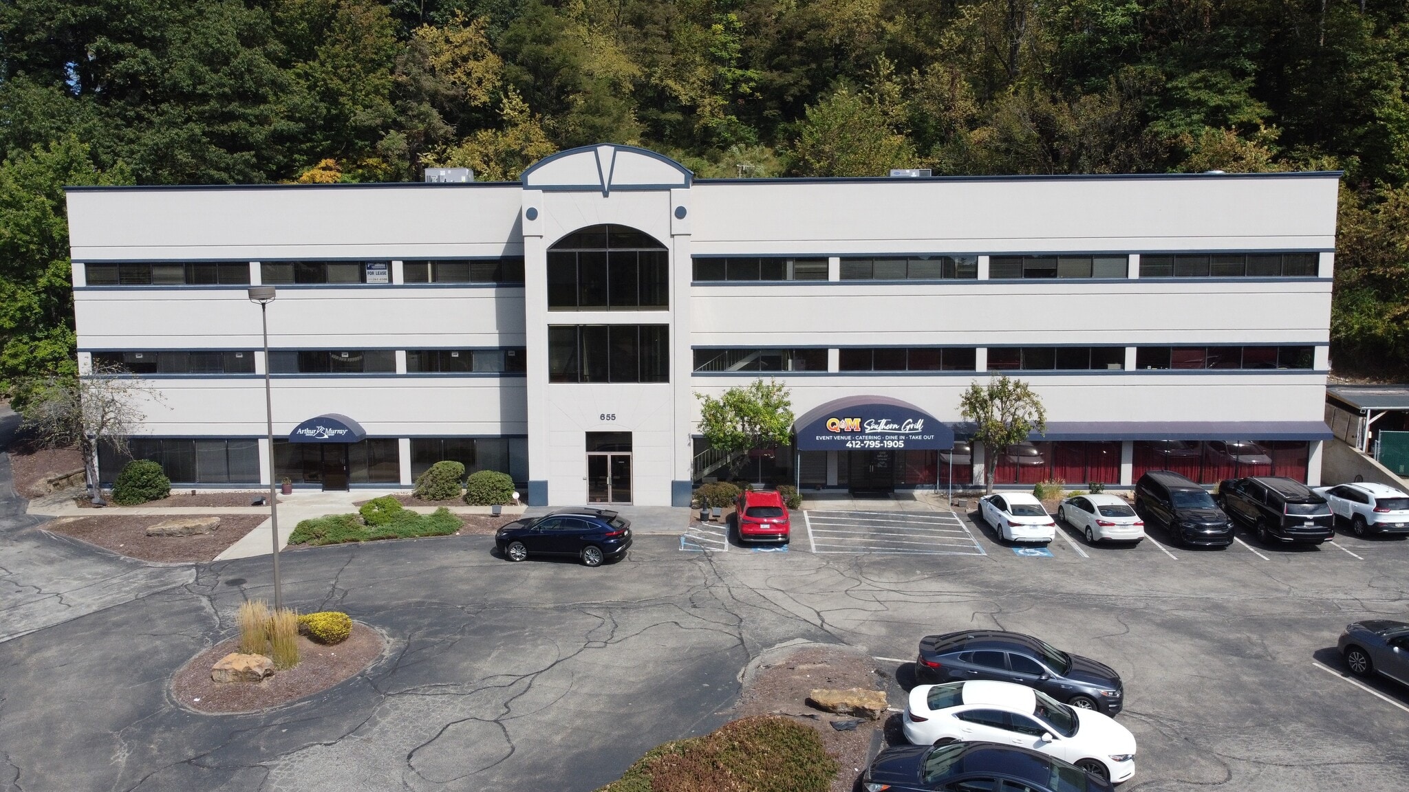 655 Rodi Rd, Pittsburgh, PA for lease Building Photo- Image 1 of 4
