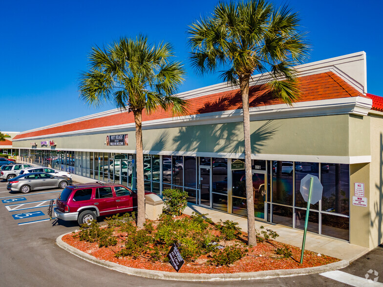 8601-8655 Regency Park Blvd, Port Richey, FL for lease - Primary Photo - Image 2 of 2