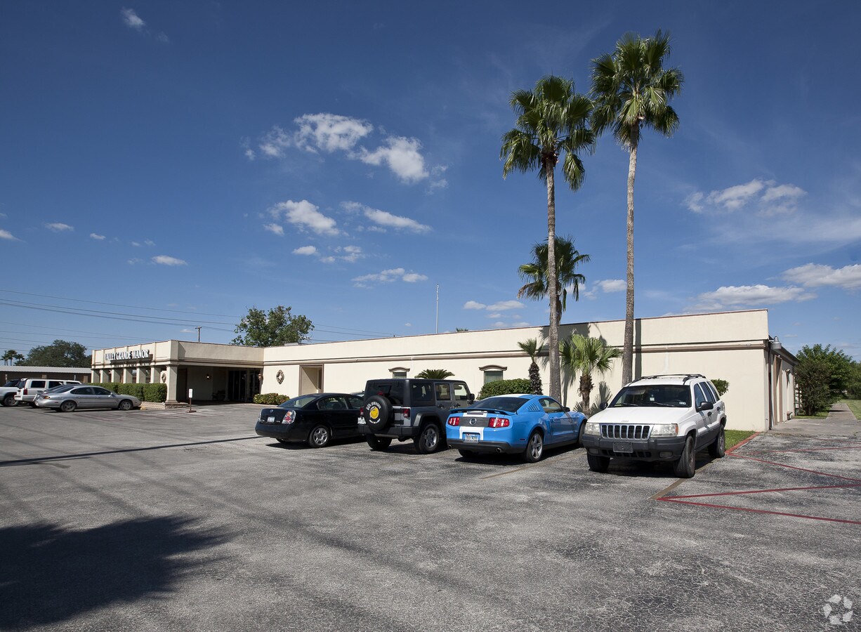 901 Wild Rose Ln, Brownsville, TX 78520