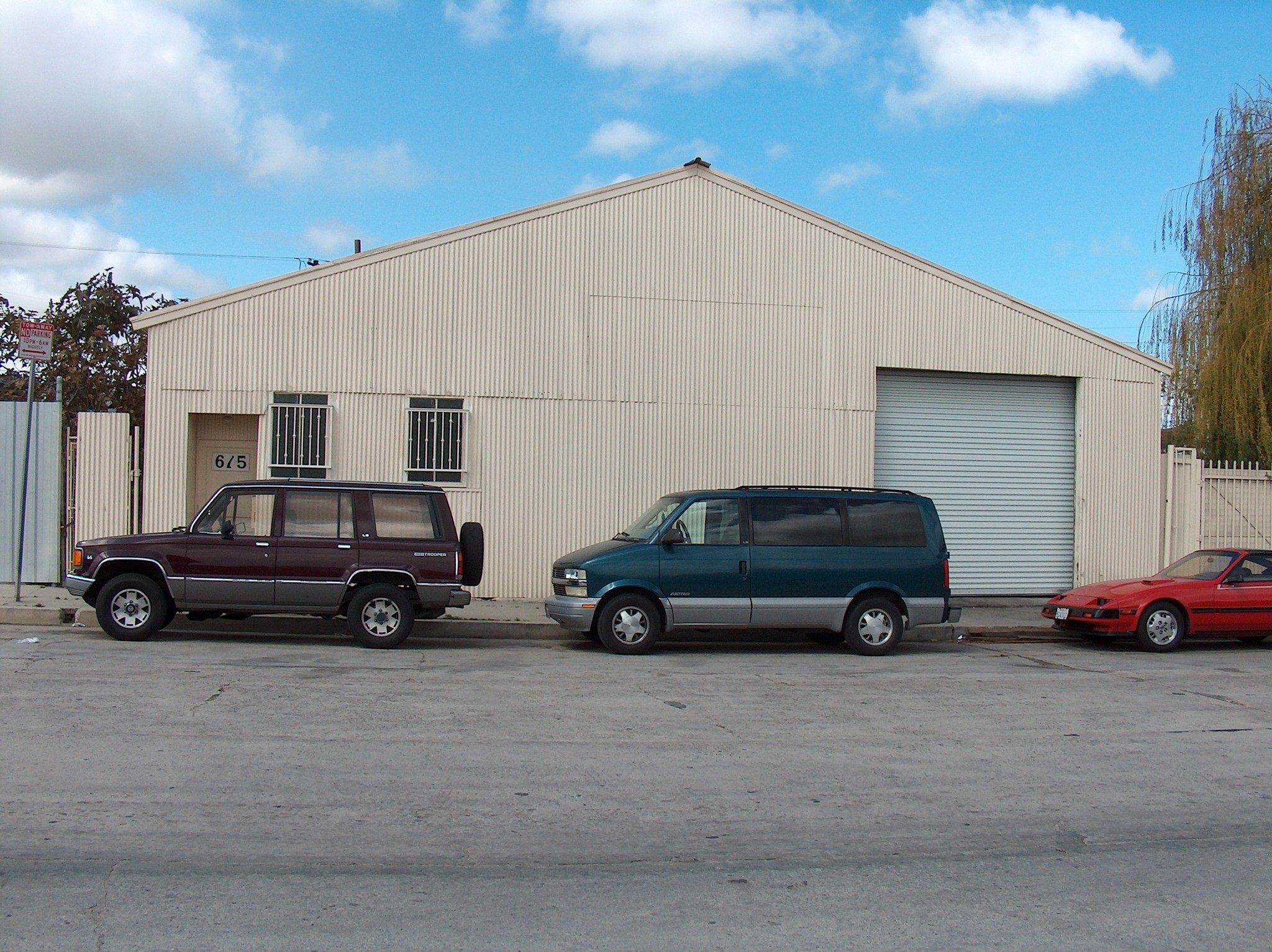 615-637 Sanford Ave, Wilmington, CA for lease Primary Photo- Image 1 of 9