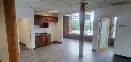 236 Forsyth St SW, Atlanta, GA for lease Interior Photo- Image 1 of 4