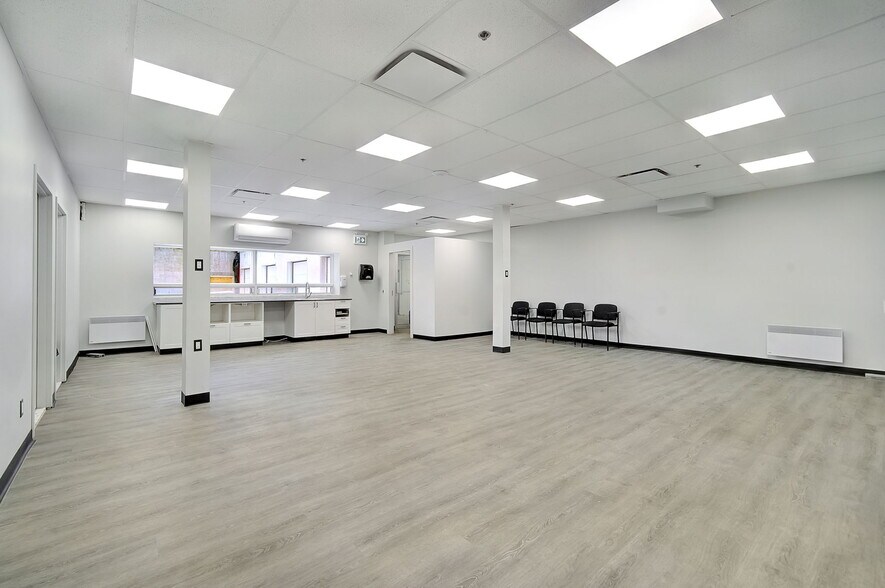 4670 Rue D'iberville, Montréal, QC for lease - Interior Photo - Image 2 of 34