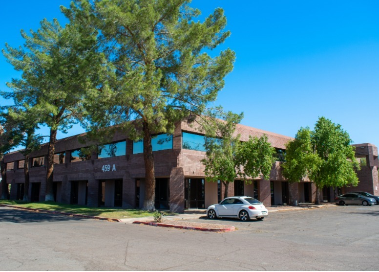 459 N Gilbert Rd, Gilbert, AZ for lease - Building Photo - Image 2 of 9