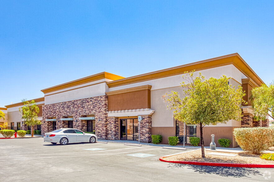 2400 W Horizon Ridge Pky, Henderson, NV for sale - Primary Photo - Image 1 of 1