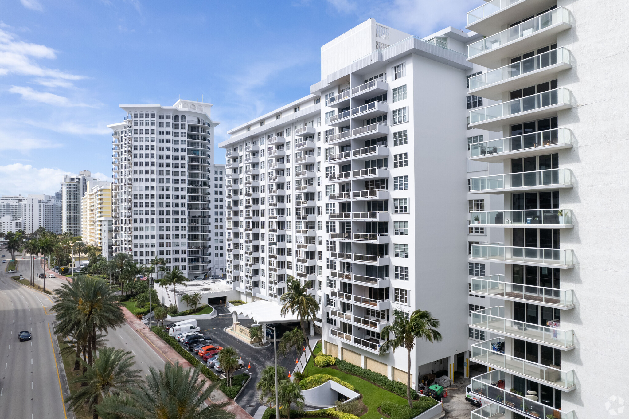 5700 Collins Ave, Miami Beach, FL for sale Primary Photo- Image 1 of 1