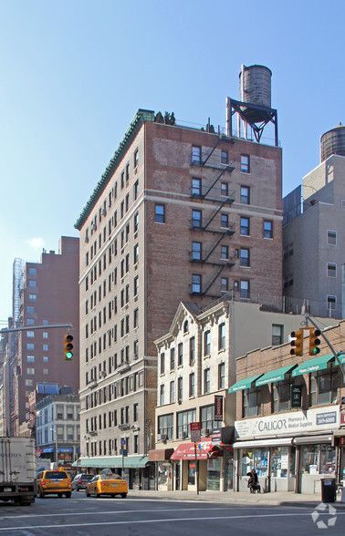 1210-1218 Lexington Ave, New York, NY for lease - Building Photo - Image 1 of 2