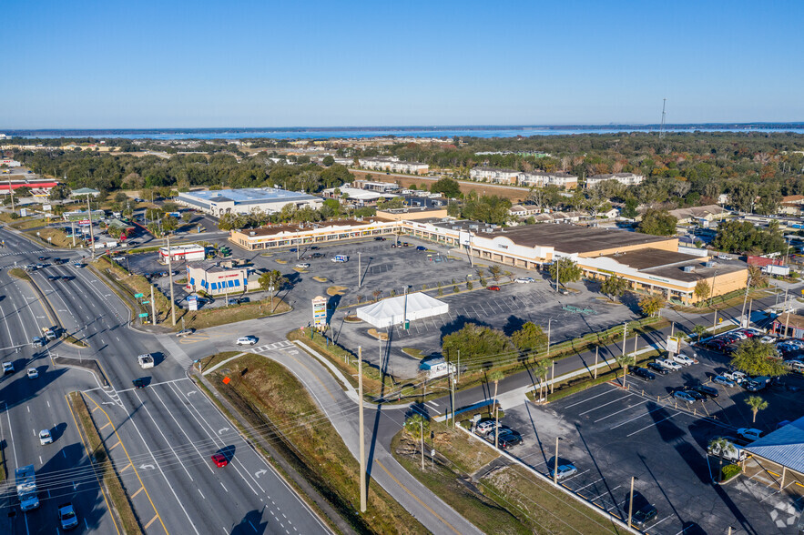 401-501 Plaza Dr, Eustis, FL for lease - Aerial - Image 2 of 10