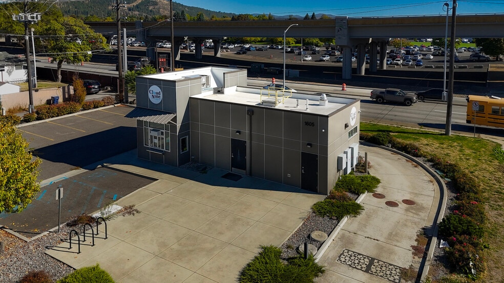 1605 N Greene St, Spokane, WA for lease - Building Photo - Image 2 of 5
