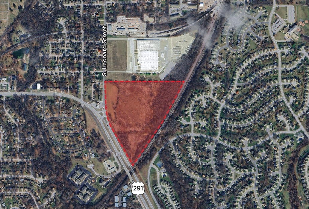 701 A Leonard St, Liberty, MO for sale Building Photo- Image 1 of 3