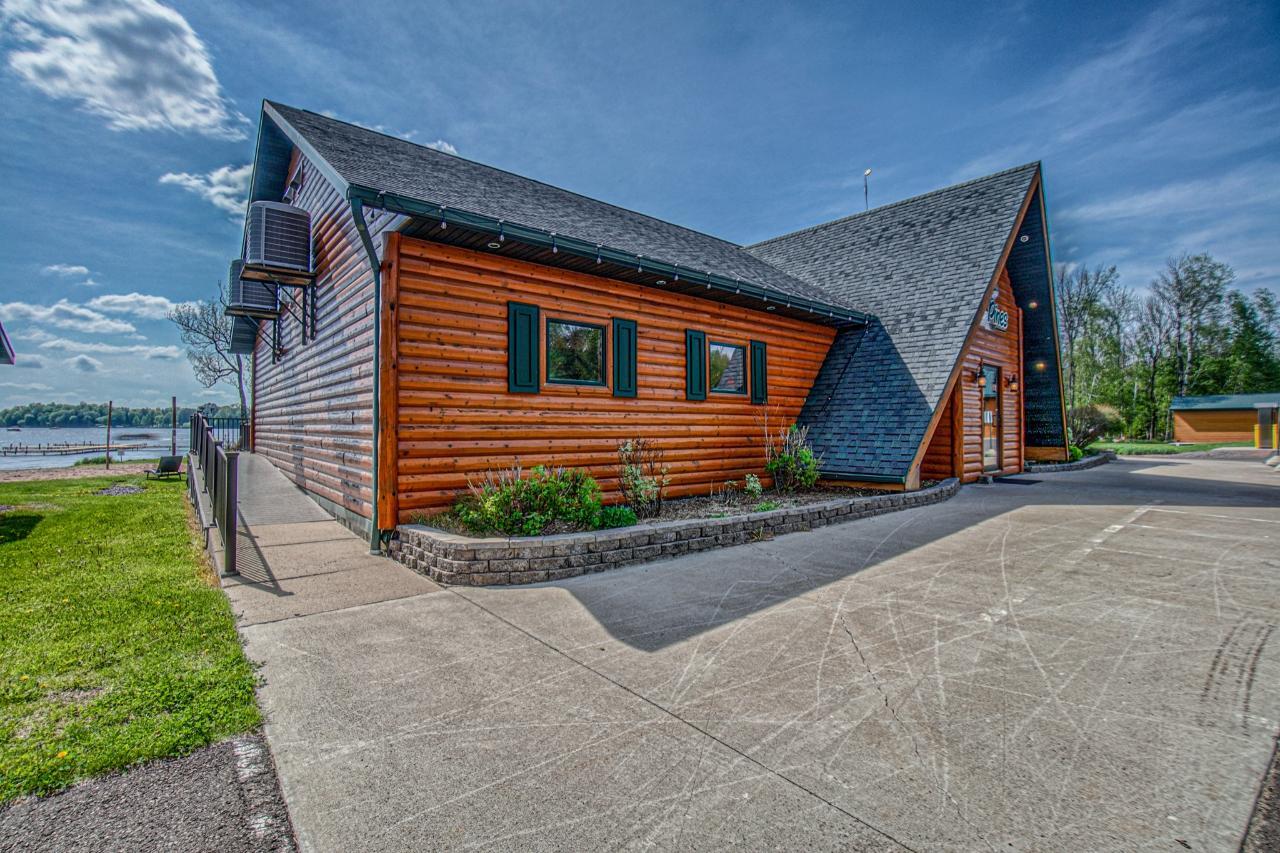 N16243 Lakeshore Dr, Butternut, WI 54514 Northern Pines Resort