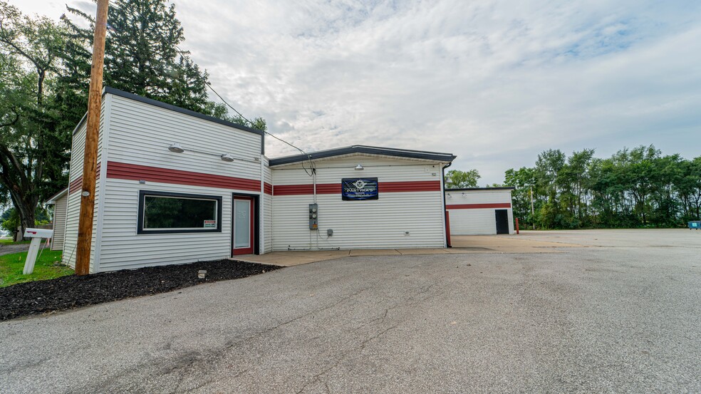 5101 E State Rd 231, Crown Point, IN for sale - Building Photo - Image 1 of 1