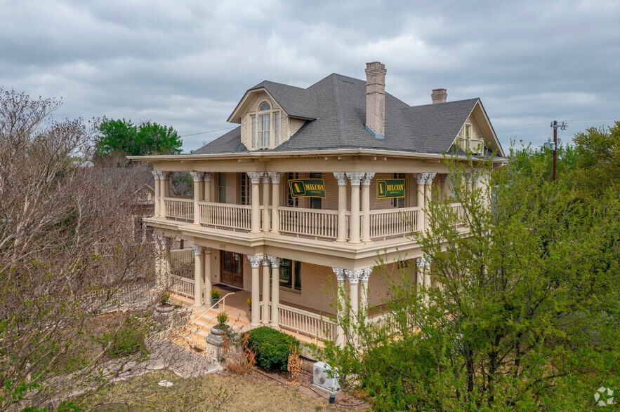 225 E Locust St, San Antonio, TX for sale - Building Photo - Image 2 of 13