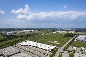 3421 Superior Ct, Oakville, ON - aerial  map view - Image1