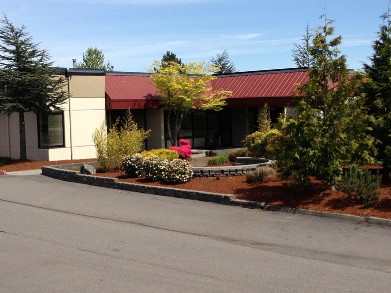 8225 44th Ave W, Mukilteo, WA for lease - Building Photo - Image 2 of 6