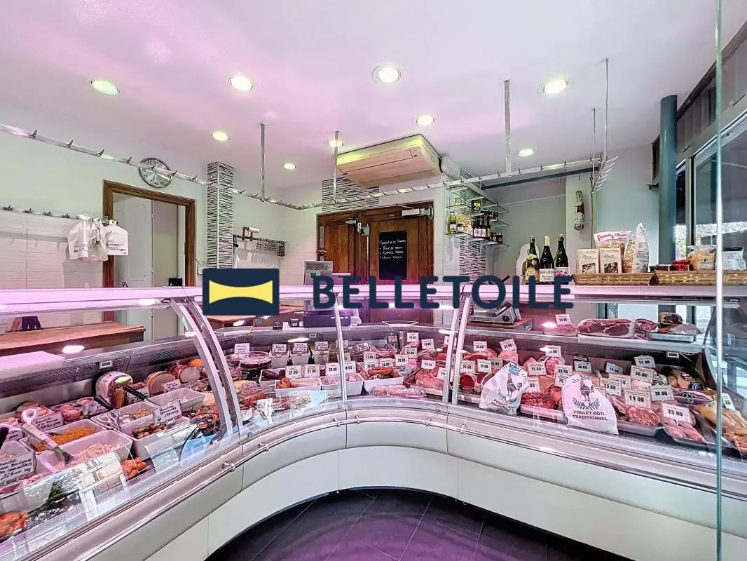 Retail in Maisons-Alfort for lease Interior Photo- Image 1 of 23