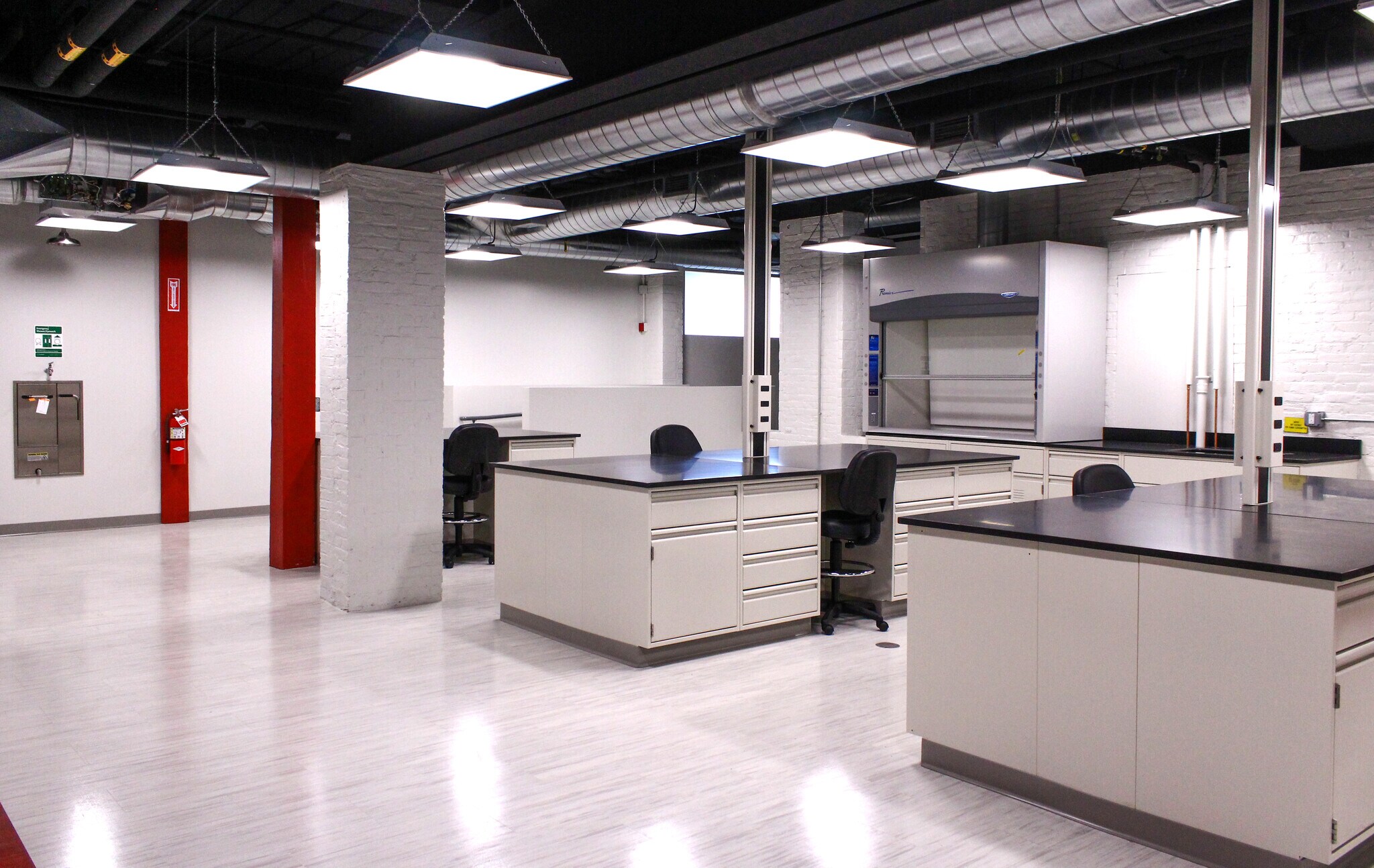 17 Briden St, Worcester, MA for lease Interior Photo- Image 1 of 3